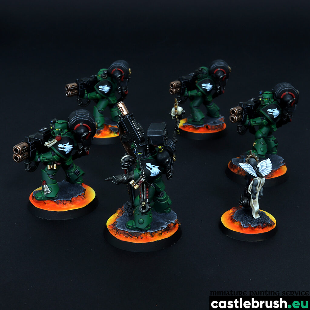 Salamanders Space Marine Devastators, left side view, Space Marines faction, Warhammer 40000, painted by Castle Brush miniature painting studio