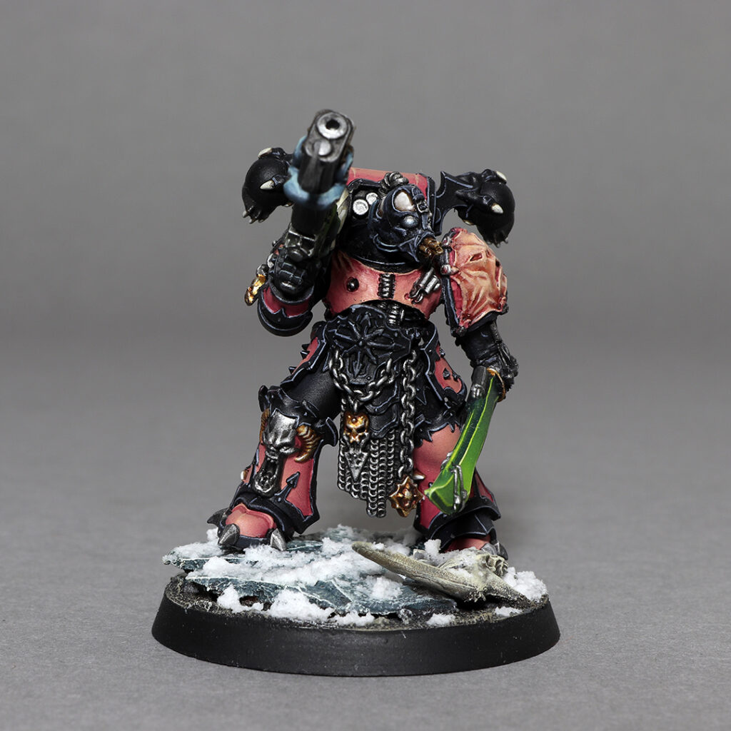 Chaos Space Marines Emperor's Children Aspiring Champion 2, armed with Power Sword and Plazma Gun, painted by Castle Brush Miniature Painting Studio, conversion using Games Workshop kit & parts; front view